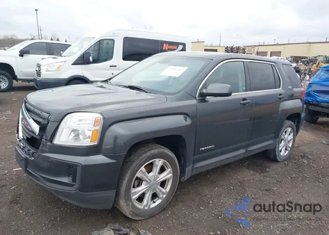 2017 GMC Terrain Sle-1 z USA, uszkodzony, nr VIN 2GKALMEK7H6115666